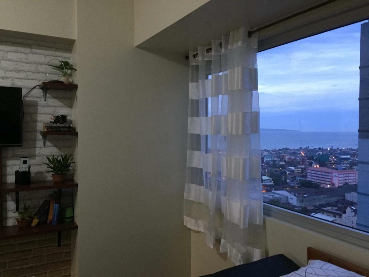 Joaquim Vacation Homes Davao Екстер'єр фото